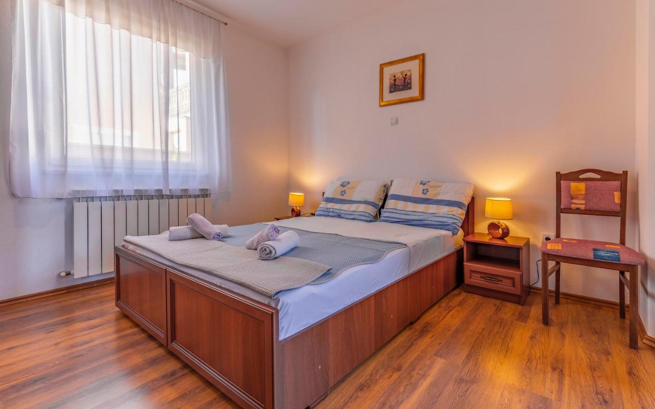 Istriensonne - Apartments Veruda Mit Grillterrasse Pula Dış mekan fotoğraf