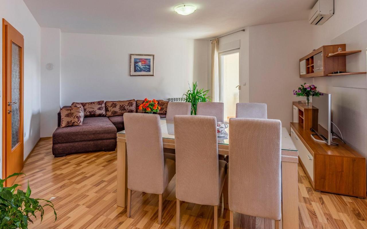 Istriensonne - Apartments Veruda Mit Grillterrasse Pula Dış mekan fotoğraf