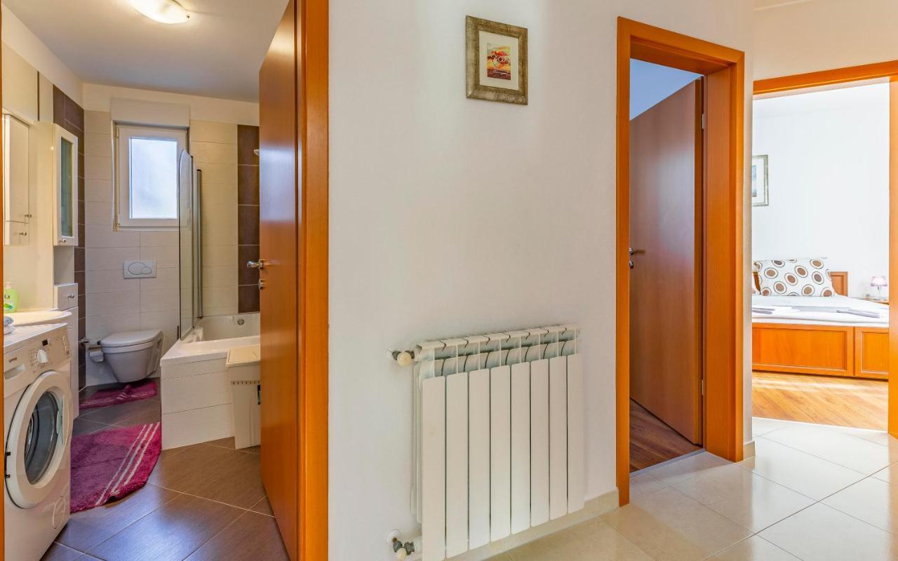 Istriensonne - Apartments Veruda Mit Grillterrasse Pula Dış mekan fotoğraf
